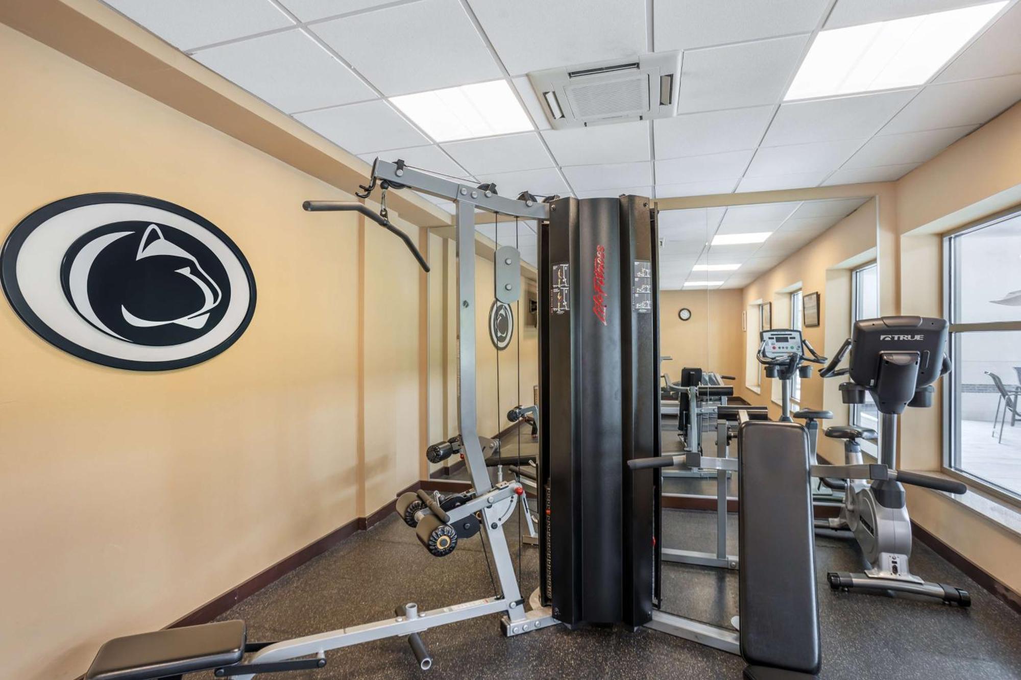 Best Western Plus University Park Inn & Suites Стейт Колледж Экстерьер фото