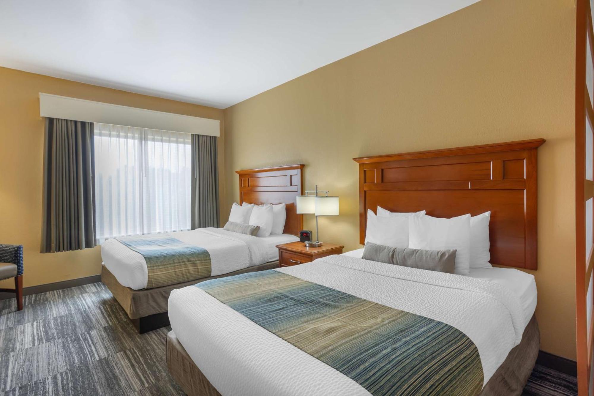 Best Western Plus University Park Inn & Suites Стейт Колледж Экстерьер фото