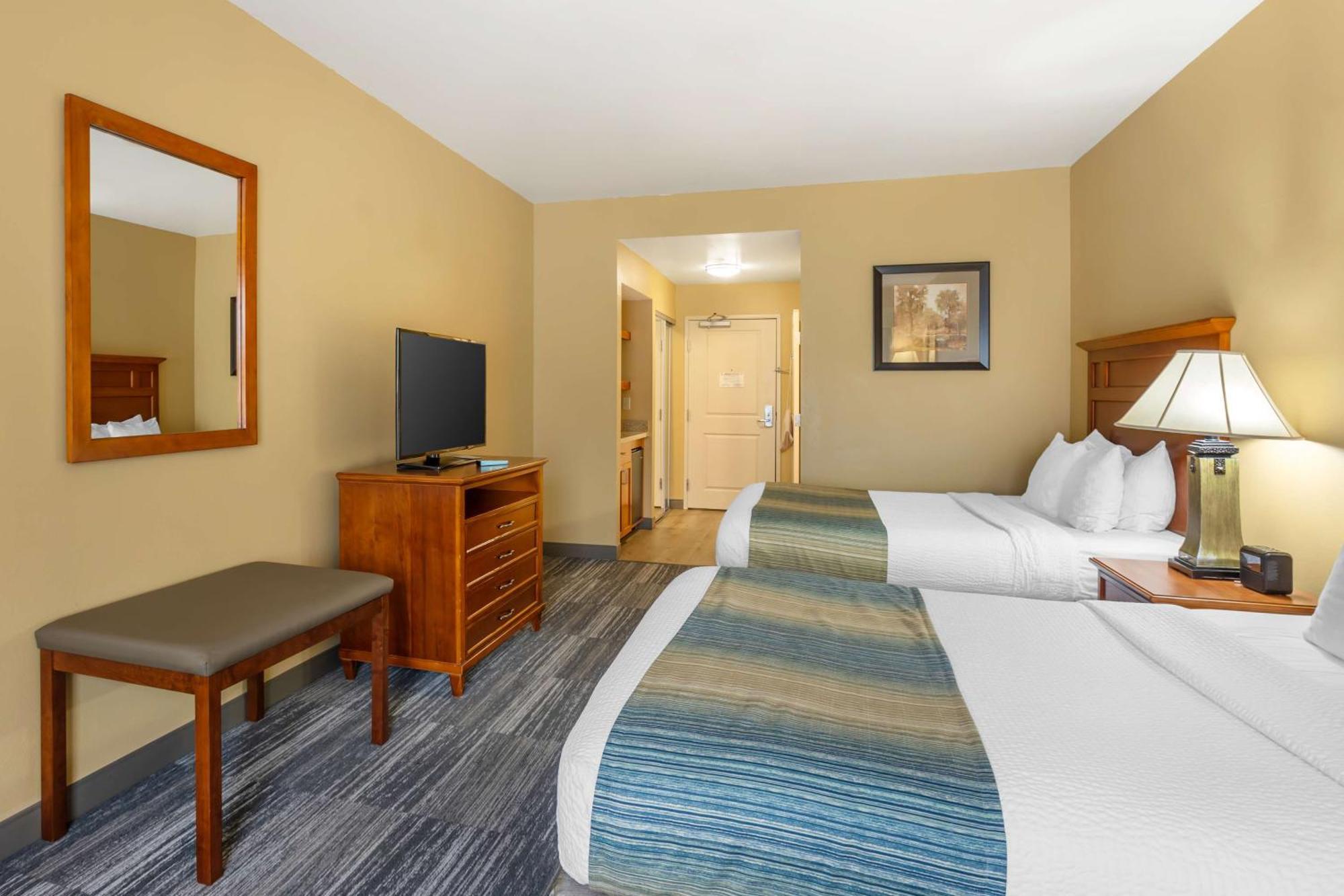 Best Western Plus University Park Inn & Suites Стейт Колледж Экстерьер фото