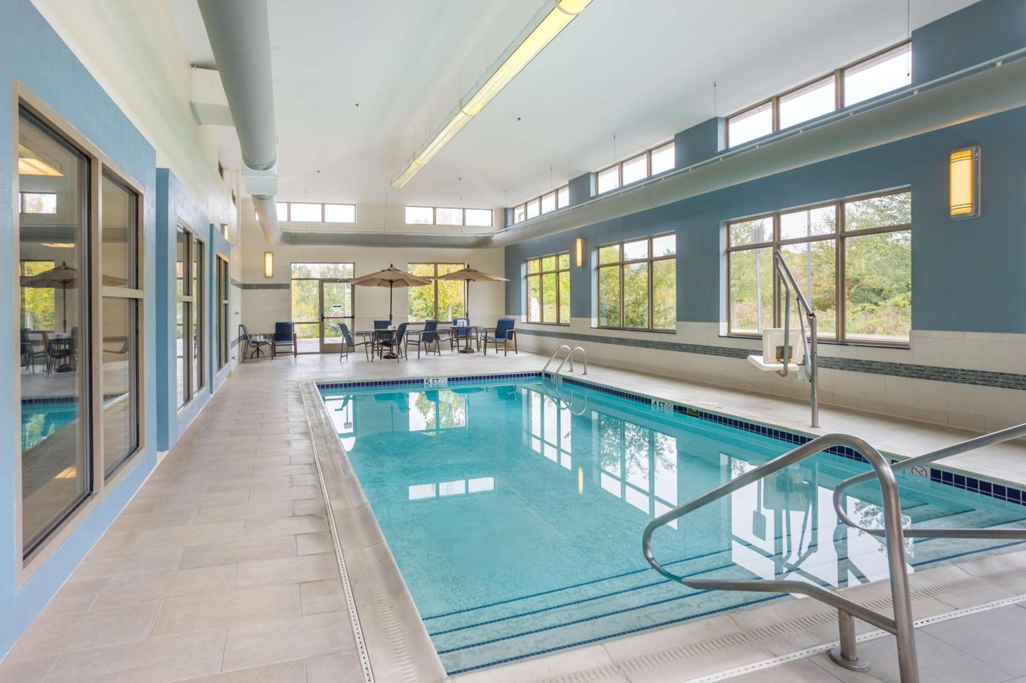 Best Western Plus University Park Inn & Suites Стейт Колледж Экстерьер фото